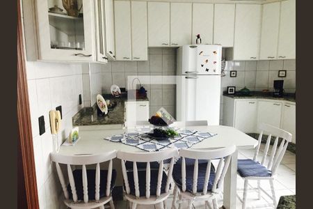 Cozinha  de apartamento para alugar com 3 quartos, 120m² em Vila Tupi, Praia Grande