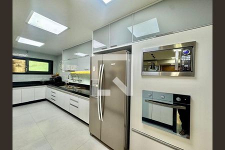 Apartamento à venda com 4 quartos, 355m² em Ingá, Niterói