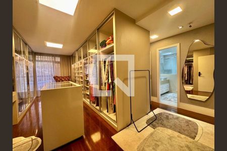 Apartamento à venda com 4 quartos, 355m² em Ingá, Niterói