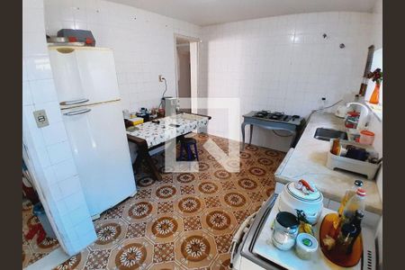 Casa à venda com 3 quartos, 160m² em Badu, Niterói