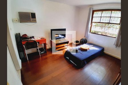 Casa à venda com 3 quartos, 160m² em Badu, Niterói