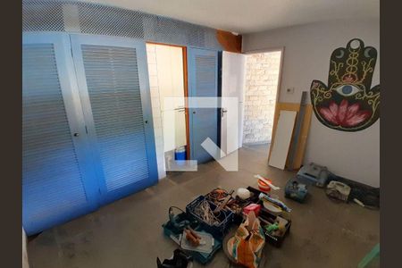 Casa à venda com 3 quartos, 160m² em Badu, Niterói