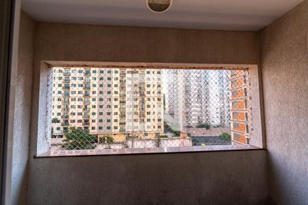 Varanda da sala de apartamento à venda com 2 quartos, 68m² em Alphaville Industrial, Barueri