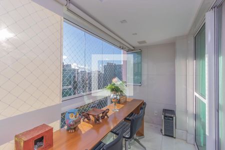 Varanda de apartamento à venda com 4 quartos, 155m² em Lourdes, Belo Horizonte