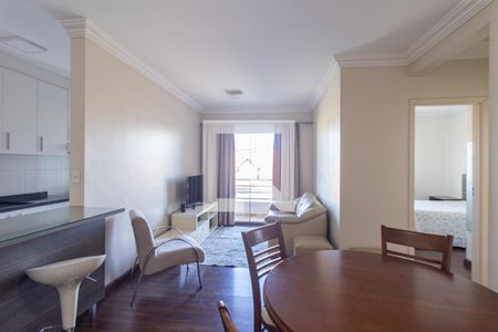 Apartamento para alugar com 2 quartos, 59m² em Novo Mundo, Curitiba