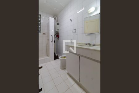 Banheiro social 1 de apartamento à venda com 3 quartos, 293m² em Jardim Botânico, Rio de Janeiro