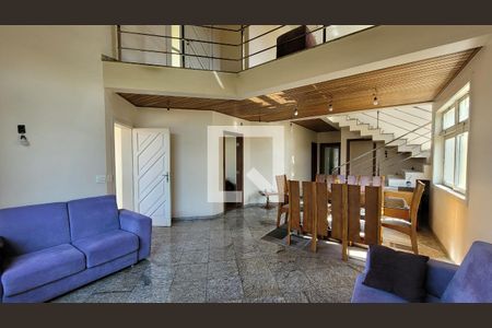 Sala de casa à venda com 3 quartos, 1000m² em Ingá, Betim