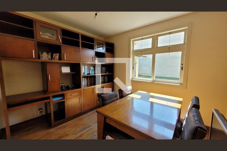 Escritório de casa à venda com 3 quartos, 1000m² em Ingá, Betim