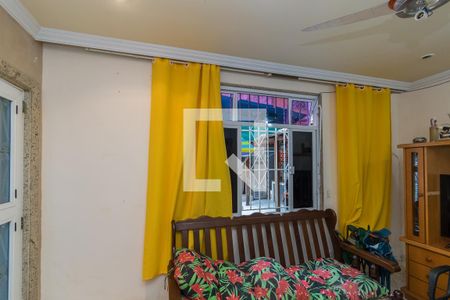 Sala de casa à venda com 4 quartos, 168m² em Brás de Pina, Rio de Janeiro
