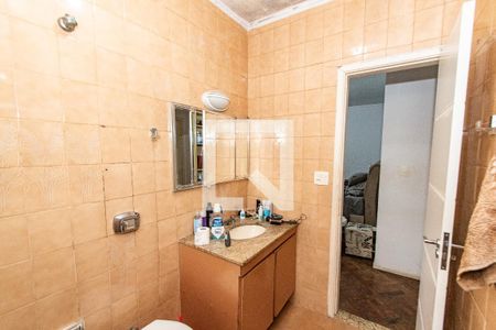 Casa à venda com 365m², 3 quartos e 4 vagasBanheiro da suíte