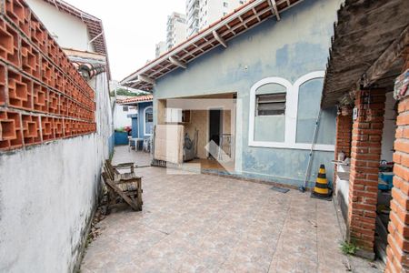 Casa à venda com 365m², 3 quartos e 4 vagasQuintal