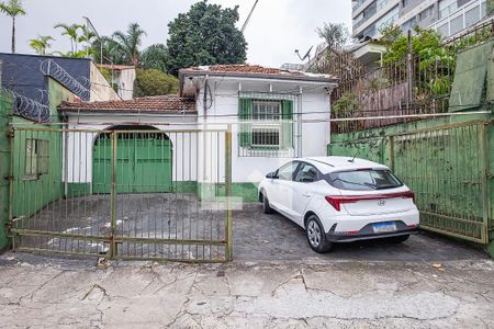 Fachada de casa à venda com 2 quartos, 239m² em Pinheiros, São Paulo