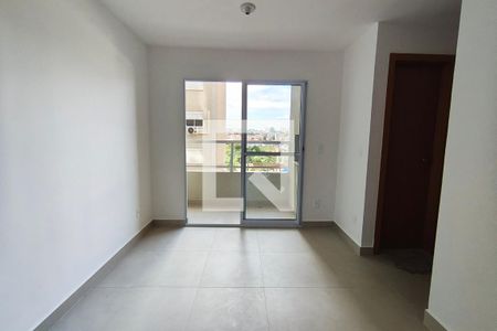 Sala de apartamento à venda com 2 quartos, 45m² em Parque Industrial, Campinas