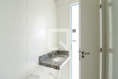 Banheiro de apartamento à venda com 2 quartos, 42m² em Carandiru, São Paulo