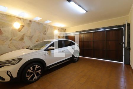 Garagem fechada de casa à venda com 4 quartos, 276m² em Jardim Bela Vista, Santo André