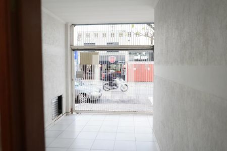 Garagem de casa à venda com 3 quartos, 136m² em Água Rasa, São Paulo