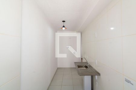Apartamento para alugar com 44m², 2 quartos e sem vaga Apartamento para alugar com 44m², 2 quartos e sem vagaCozinha e Área de Serviço
