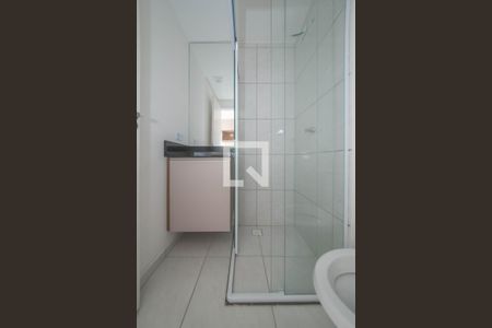 Banheiro de kitnet/studio à venda com 1 quarto, 16m² em Vila Guarani (zona Sul), São Paulo