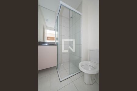 Banheiro de kitnet/studio à venda com 1 quarto, 16m² em Vila Guarani (zona Sul), São Paulo