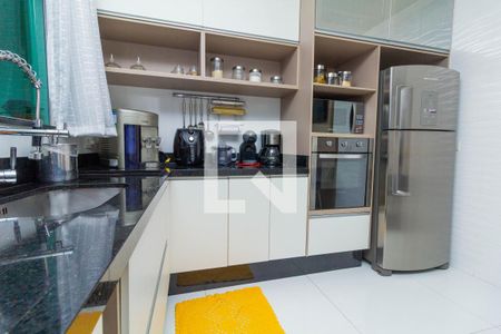 Cozinha de casa à venda com 3 quartos, 320m² em Vila Carrão, São Paulo