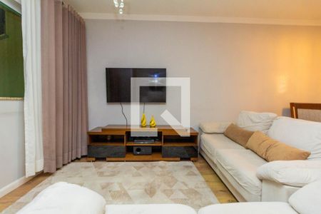 Sala de casa à venda com 3 quartos, 320m² em Vila Carrão, São Paulo