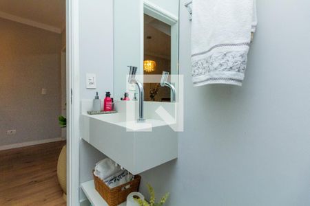 Lavabo 1 de casa à venda com 3 quartos, 320m² em Vila Carrão, São Paulo