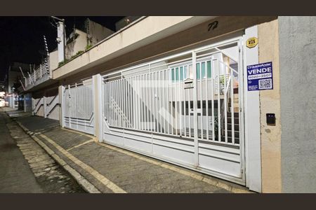 Fachada + Placa de casa à venda com 3 quartos, 320m² em Vila Carrão, São Paulo