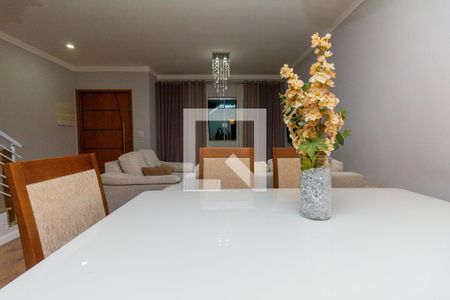 Sala de casa à venda com 3 quartos, 320m² em Vila Carrão, São Paulo