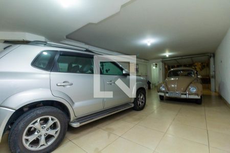 Garagem de casa à venda com 3 quartos, 320m² em Vila Carrão, São Paulo