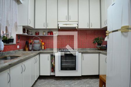 Cozinha de casa à venda com 3 quartos, 245m² em Vila Curuçá, Santo André