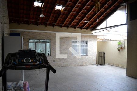 Área comum de casa à venda com 3 quartos, 245m² em Vila Curuçá, Santo André