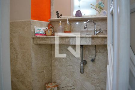 Lavabo de casa à venda com 3 quartos, 245m² em Vila Curuçá, Santo André