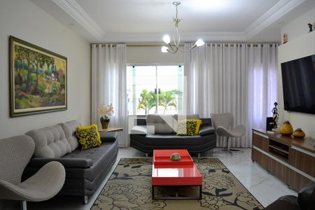 Sala de casa à venda com 3 quartos, 245m² em Vila Curuçá, Santo André