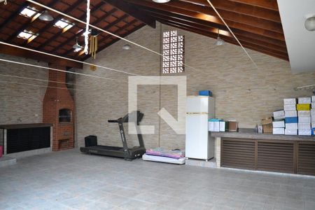 Área comum de casa à venda com 3 quartos, 245m² em Vila Curuçá, Santo André
