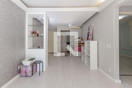Sala de apartamento à venda com 2 quartos, 68m² em Jardim do Salso, Porto Alegre