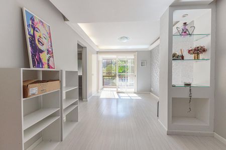 Sala de apartamento à venda com 2 quartos, 68m² em Jardim do Salso, Porto Alegre