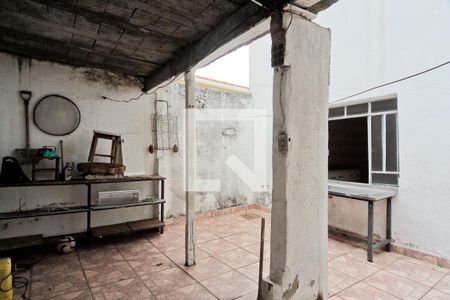 Área Privativa de casa à venda com 4 quartos, 160m² em Vila Zat, São Paulo