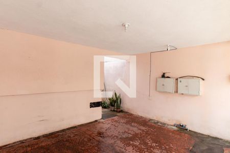 Garagem de casa à venda com 2 quartos, 127m² em Jardim Andarai, São Paulo