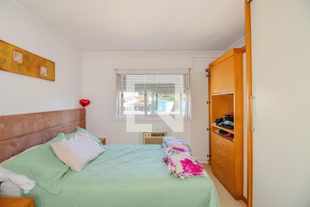 Suíte de apartamento à venda com 2 quartos, 58m² em Passo da Areia, Porto Alegre