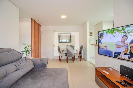 Sala de apartamento à venda com 2 quartos, 58m² em Passo da Areia, Porto Alegre