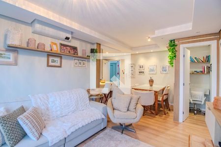 Sala de apartamento para alugar com 2 quartos, 100m² em São João, Porto Alegre