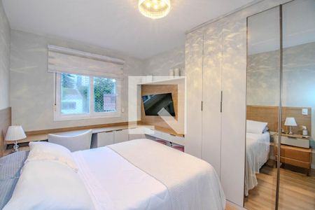 Suíte de apartamento para alugar com 2 quartos, 100m² em São João, Porto Alegre