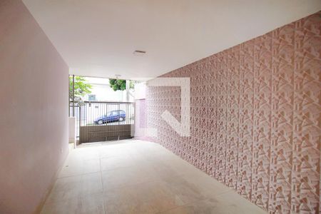 Garagem de casa à venda com 4 quartos, 384m² em Sagrada Família, Belo Horizonte