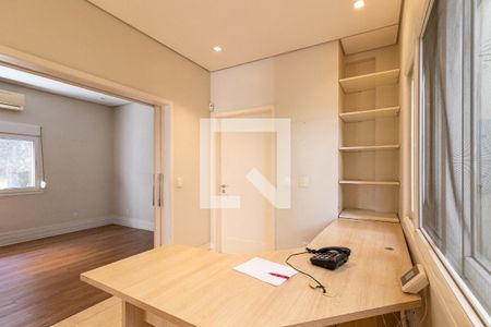 Quarto/Escritório de casa à venda com 2 quartos, 330m² em Planalto Paulista, São Paulo