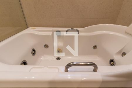 Banheiro da Suíte de casa à venda com 2 quartos, 330m² em Planalto Paulista, São Paulo