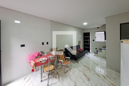 Casa de condomínio para alugar com 55m², 2 quartos e 1 vaga Casa de condomínio para alugar com 55m², 2 quartos e 1 vagaSala