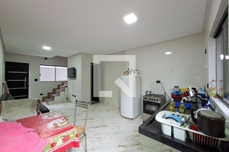 Casa de condomínio para alugar com 55m², 2 quartos e 1 vaga Casa de condomínio para alugar com 55m², 2 quartos e 1 vagaSala