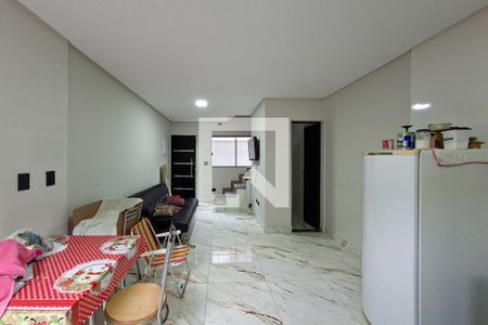 Casa de condomínio para alugar com 55m², 2 quartos e 1 vaga Casa de condomínio para alugar com 55m², 2 quartos e 1 vagaSala