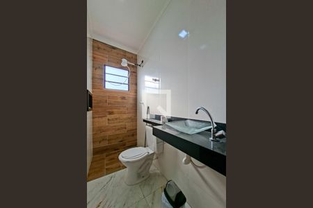 Casa de condomínio para alugar com 55m², 2 quartos e 1 vaga Casa de condomínio para alugar com 55m², 2 quartos e 1 vagaBanheiro