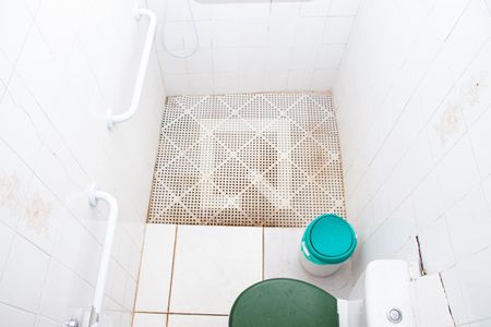 Banheiro de Serviço de casa à venda com 3 quartos, 100m² em Água Branca, São Paulo